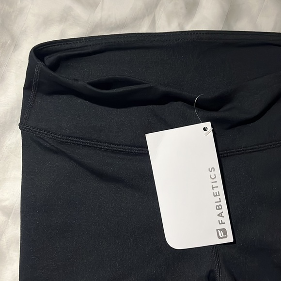 FABLETICS Black Capri Leggings - Picture 7 of 7